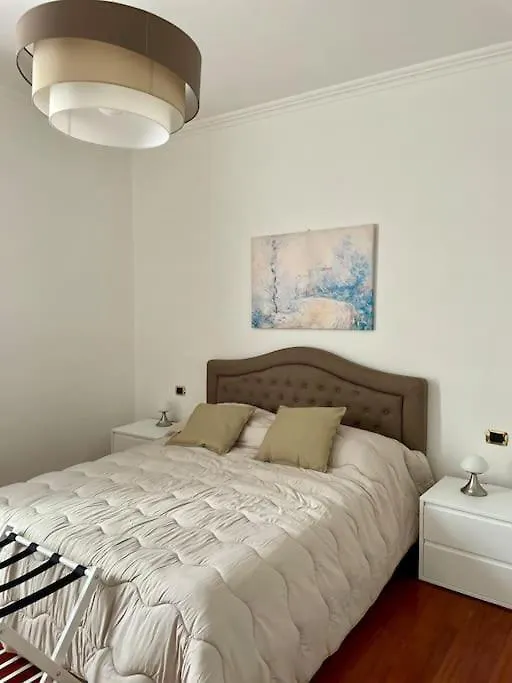 Ezio29 Holiday House Rom 0*,